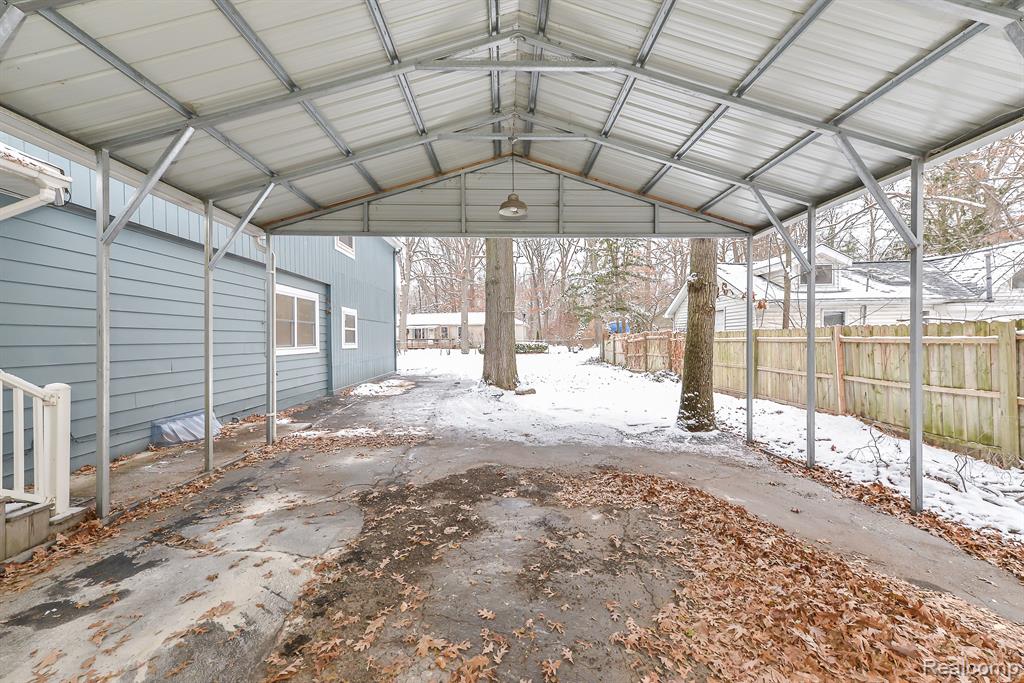 336 BEACHWAY Street, Whitmore Lake, MI 48189 — Photo 53