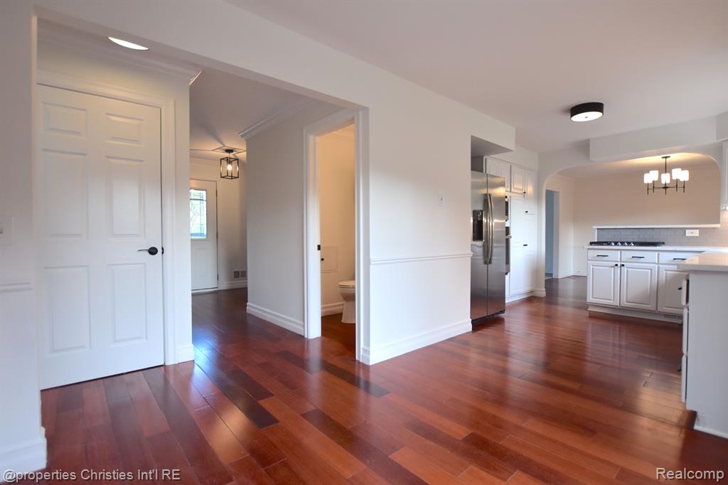 4217 COVERED BRIDGE Road, Bloomfield Hills, MI 48302 — Photo 14
