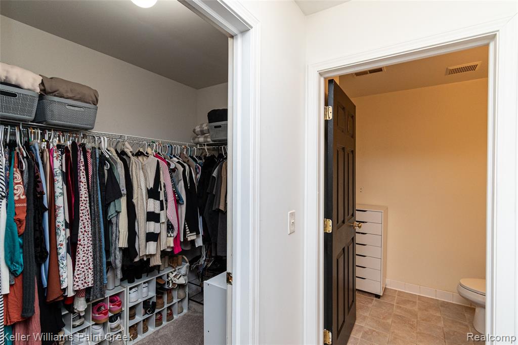 867 Amanda Lane, Pontiac, MI 48340 — Photo 17