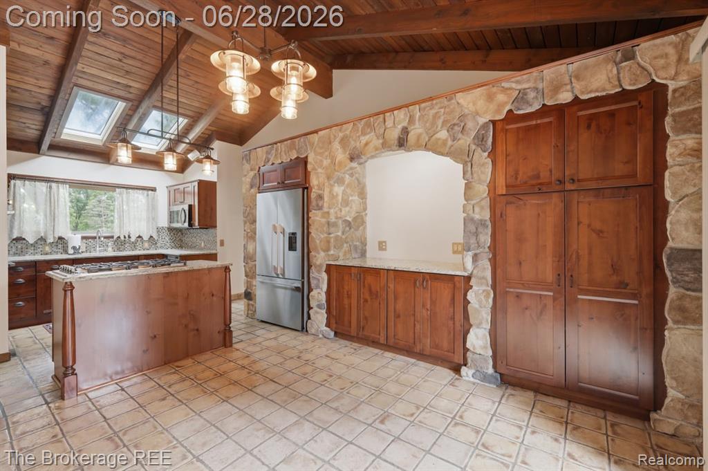 8475 Knox Road, Clarkston, MI 48348 — Photo 17