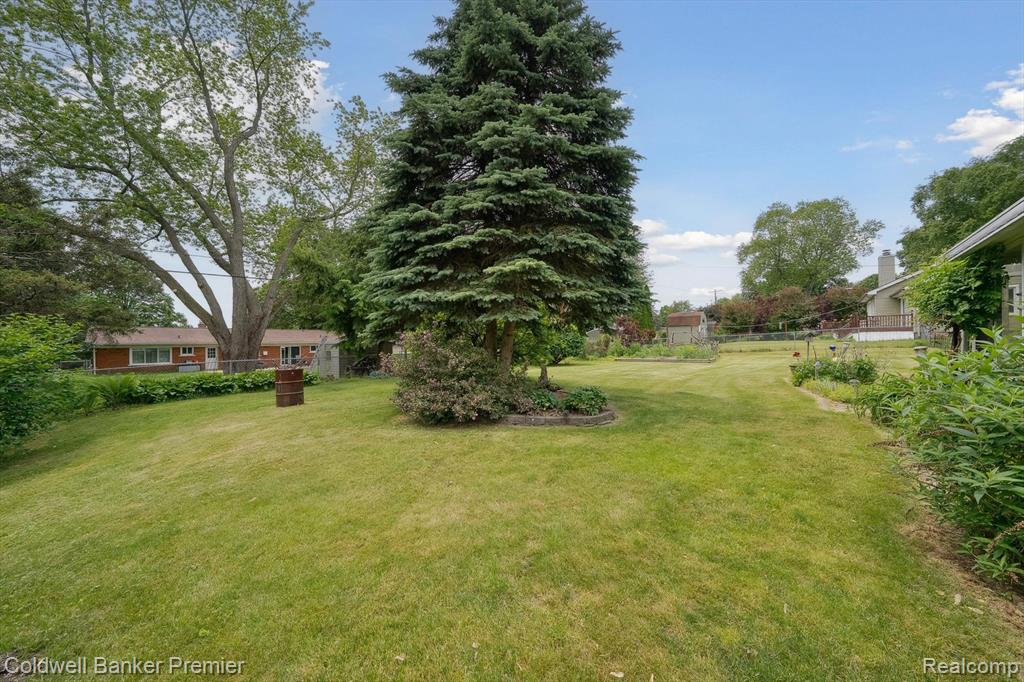 8077 Casa Mia Drive, White Lake, MI — Photo 48