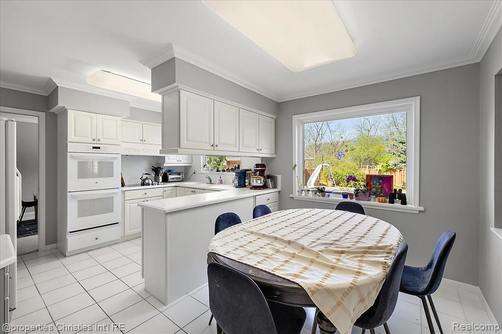 4160 Dawn Lane, West Bloomfield, MI 48323 — Photo 19
