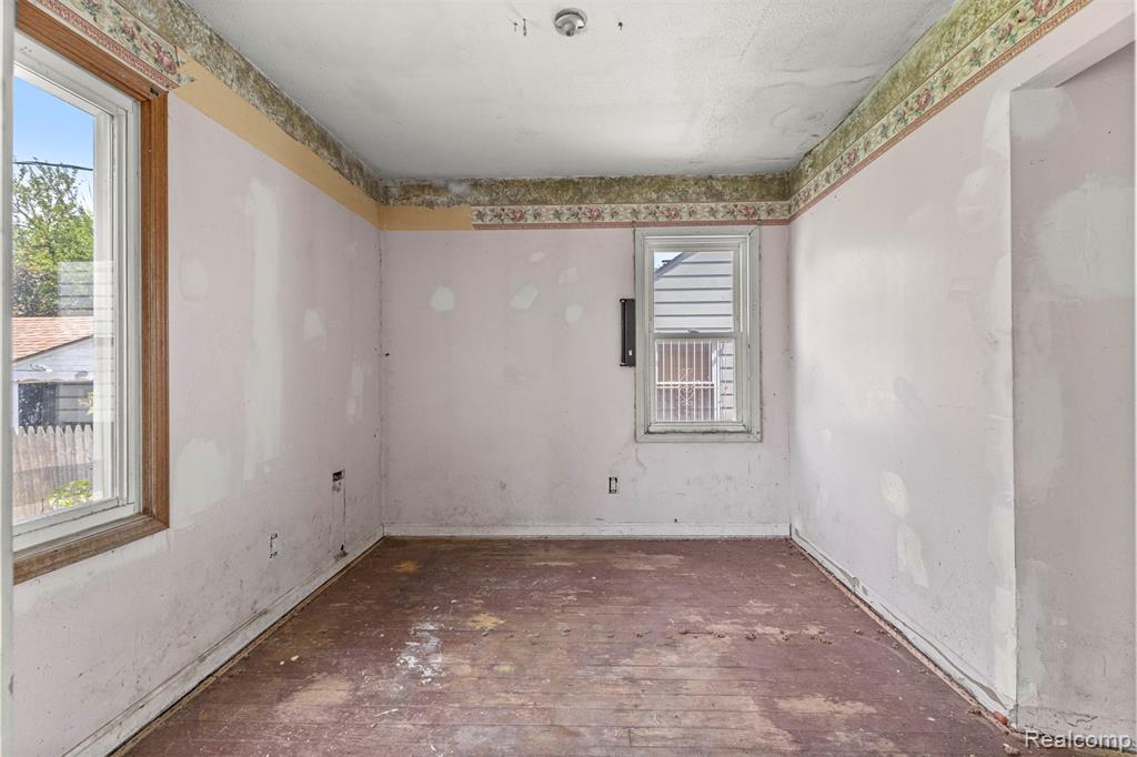 6025 Rosemont Avenue, Detroit, MI 48228 — Photo 17