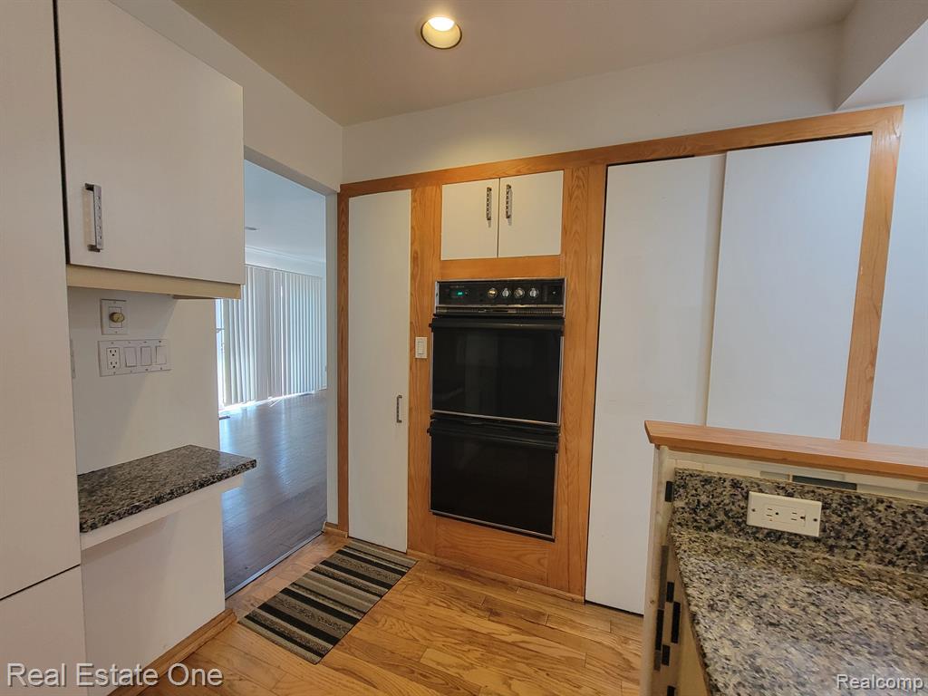 5102 ROCK Run, West Bloomfield, MI — Photo 6