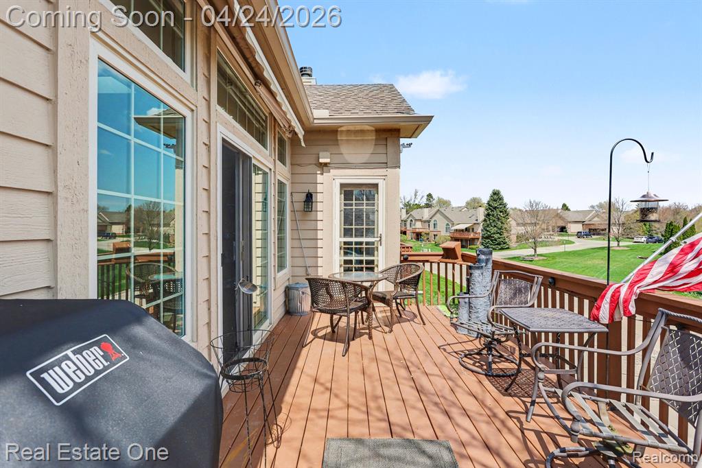 846 Ridgeside Drive, Milford, MI 48381 — Photo 19