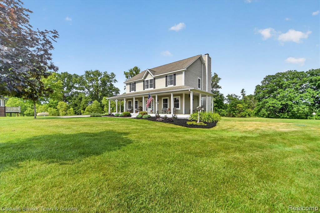 918 Gray Fox Court, Howell, MI 48843 — Photo 4