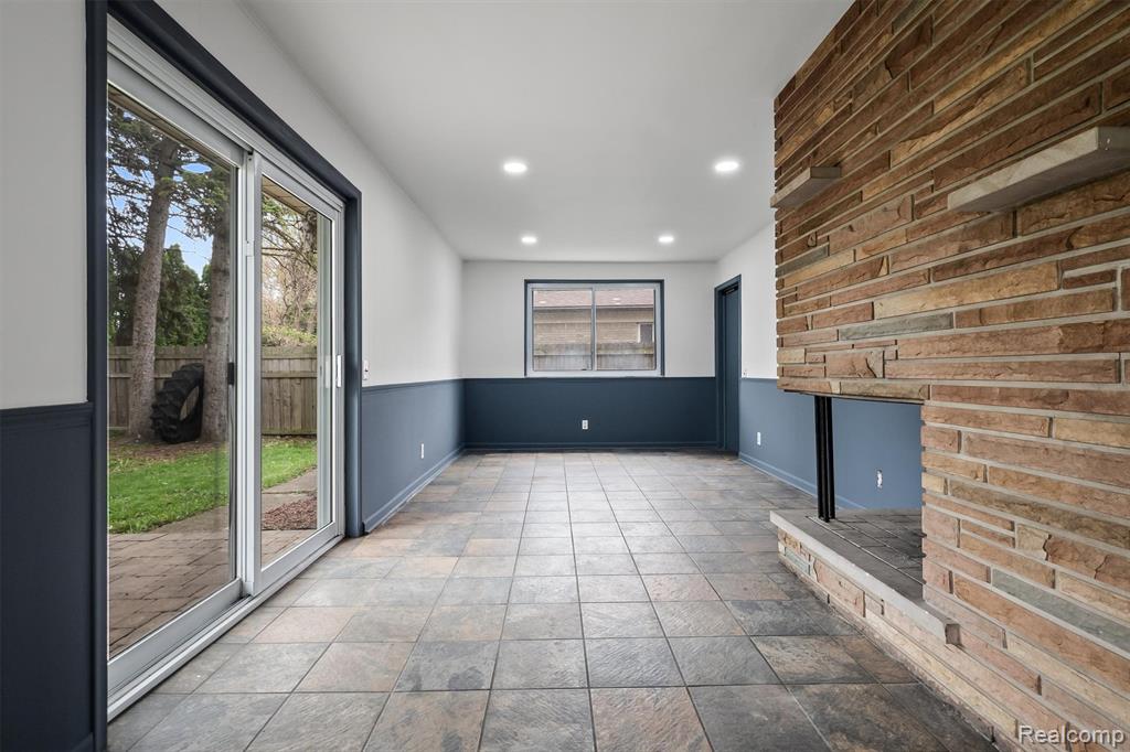 11215 Chippewa Drive, Warren, MI 48093 — Photo 12