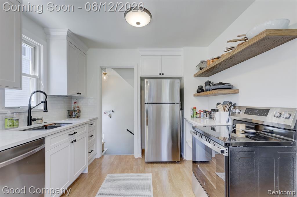 3907 Gardner Avenue, Berkley, MI 48072 — Photo 8