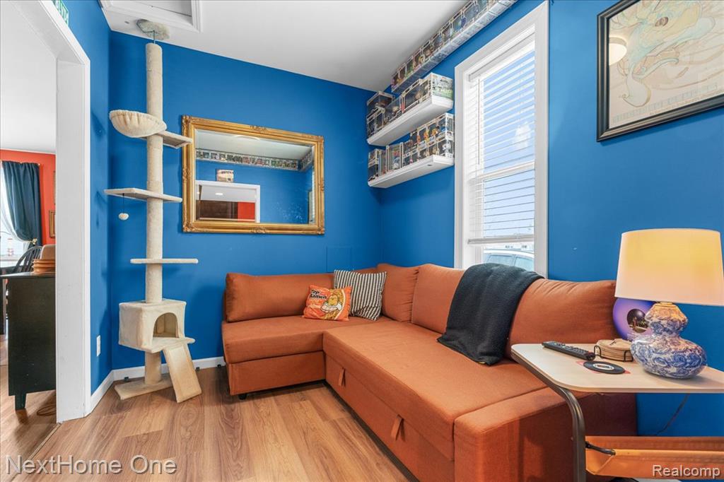 627 E Washington Street, Howell, MI 48843 — Photo 11