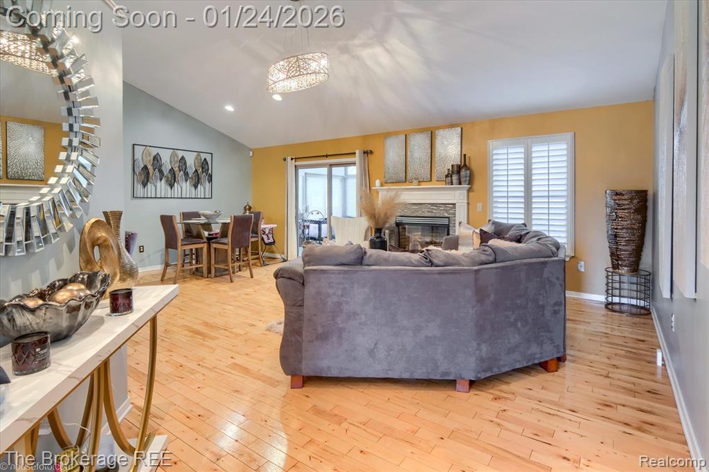 7095 Woods West Drive, Flushing, MI 48433 — Photo 13