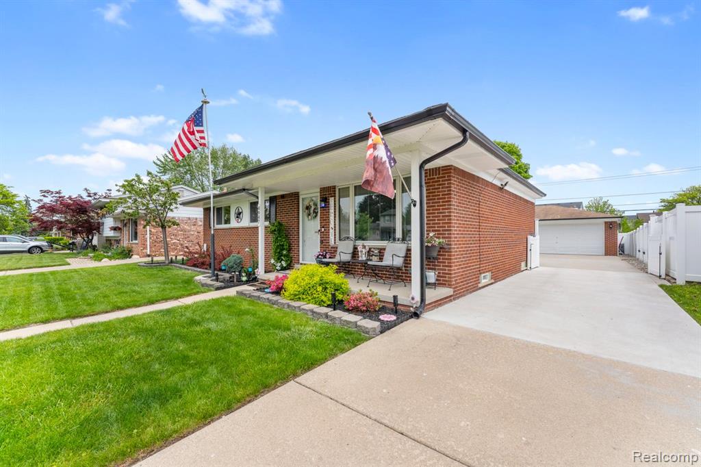 4947 Jackson Street, Trenton, MI 48183 — Photo 3