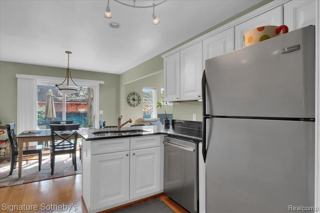 922 SYMES Avenue, Royal Oak, MI 48067 — Photo 10