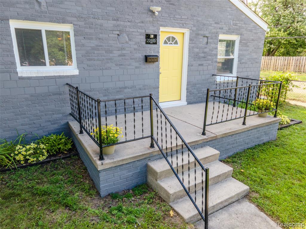 20885 Westview Avenue, Ferndale, MI 48220 — Photo 4