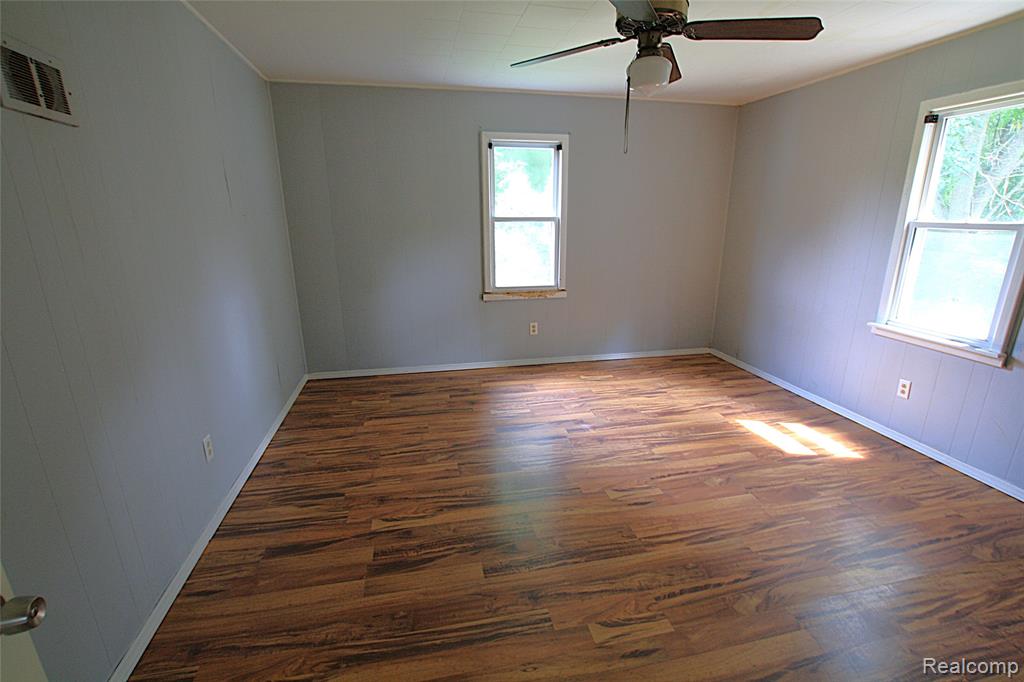 5964 Kader Drive, Flint, MI 48506 — Photo 13
