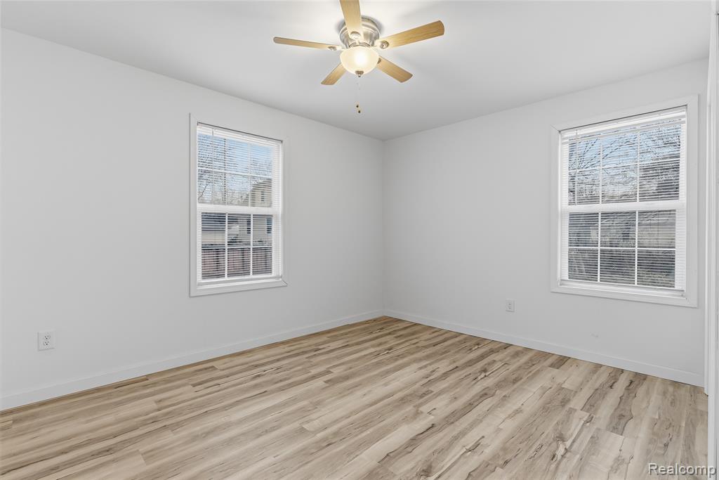 137 S Andre Street, Saginaw, MI 48602 — Photo 25