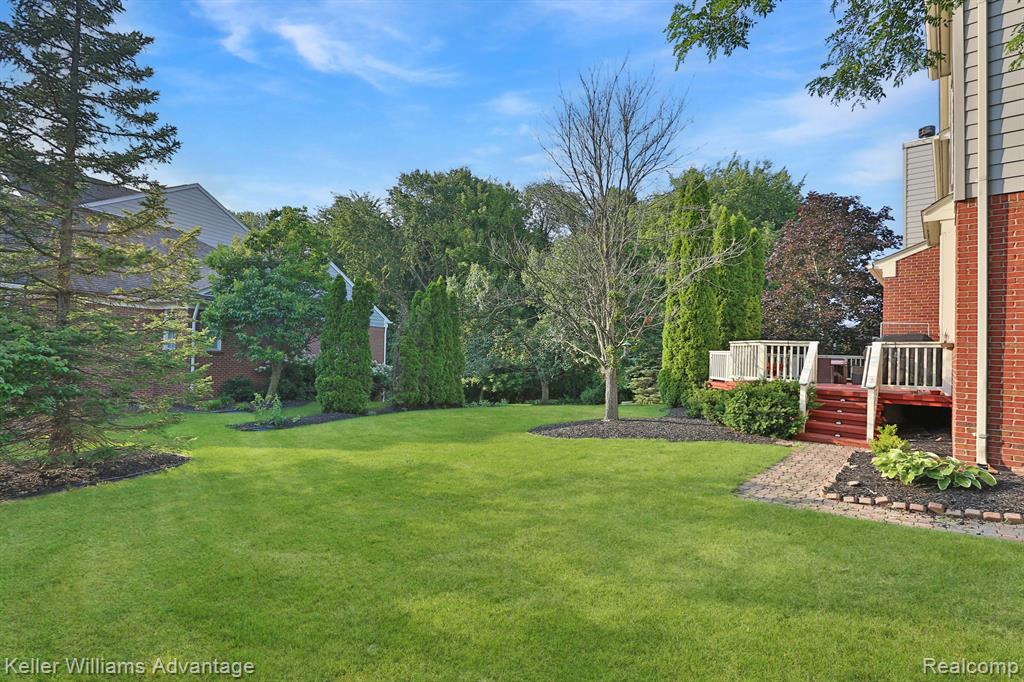 17549 WHITE PINE Ct., Northville, MI 48168 — Photo 6