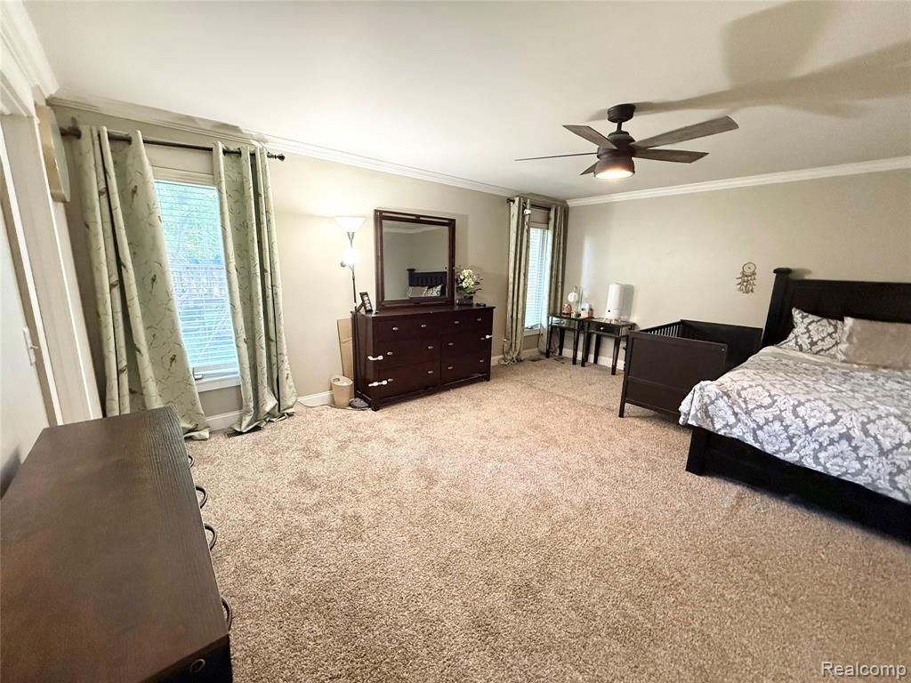 46557 Glen Pointe Drive, Utica, MI 48315 — Photo 29