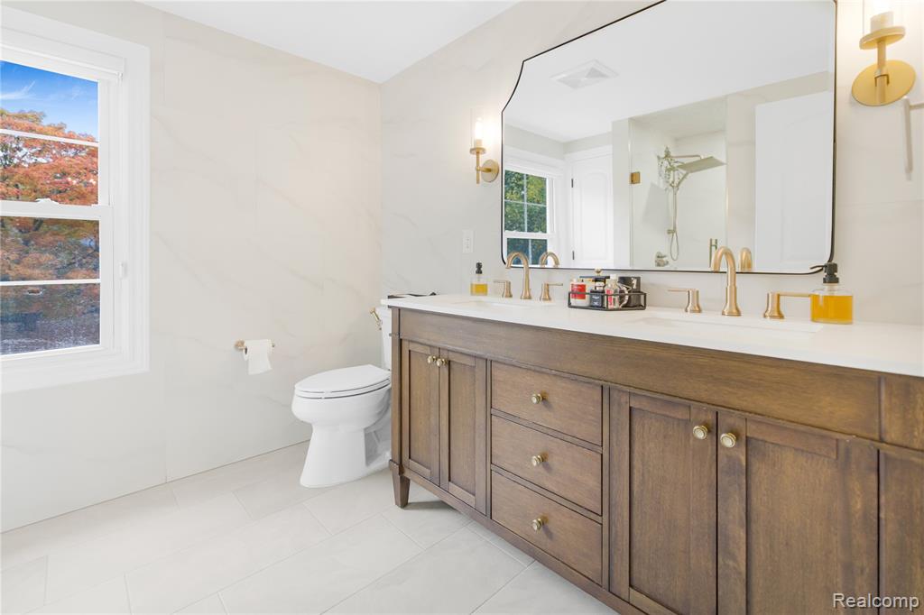 7005 Cathedral Drive, Bloomfield Hills, MI 48301 — Photo 27