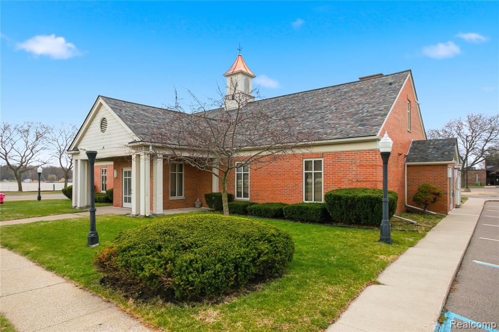 301 Summer Street, Algonac, MI 48001 — Photo 9