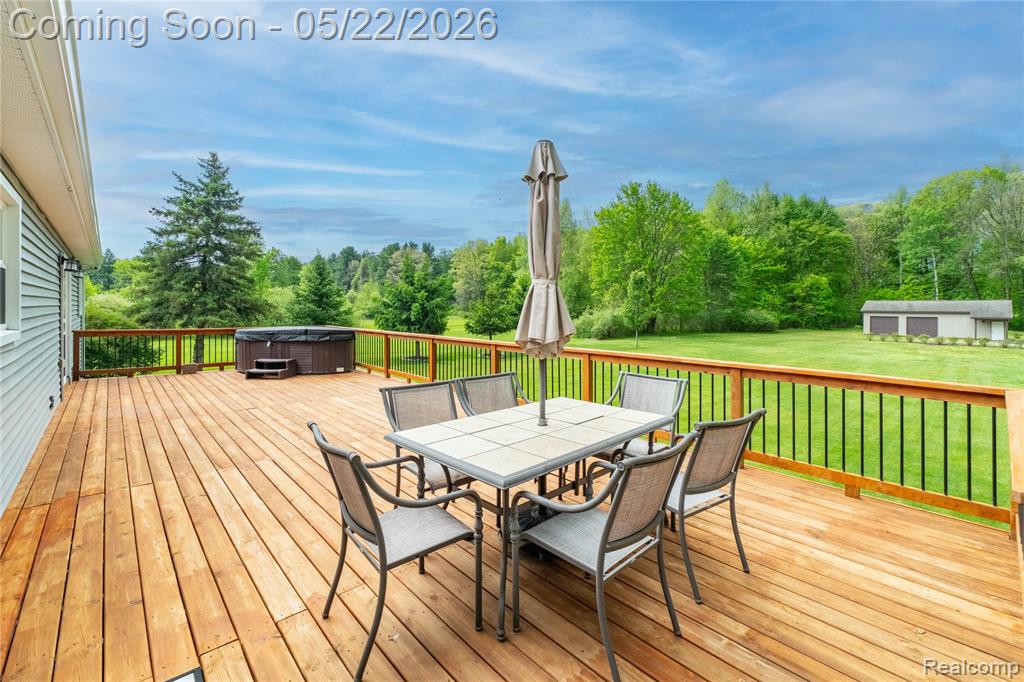 542 Tracey Lane, Brighton, MI 48114 — Photo 32