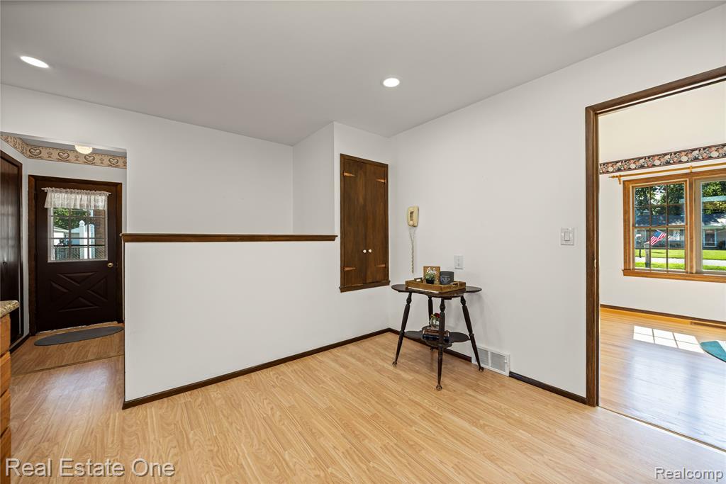 48374 Cardinal Street, Shelby Twp, MI 48317 — Photo 15