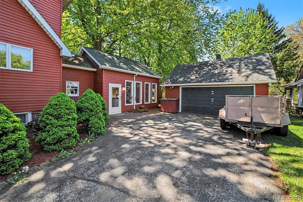 4345 N Michigan Avenue, Saginaw, MI 48604 — Photo 4