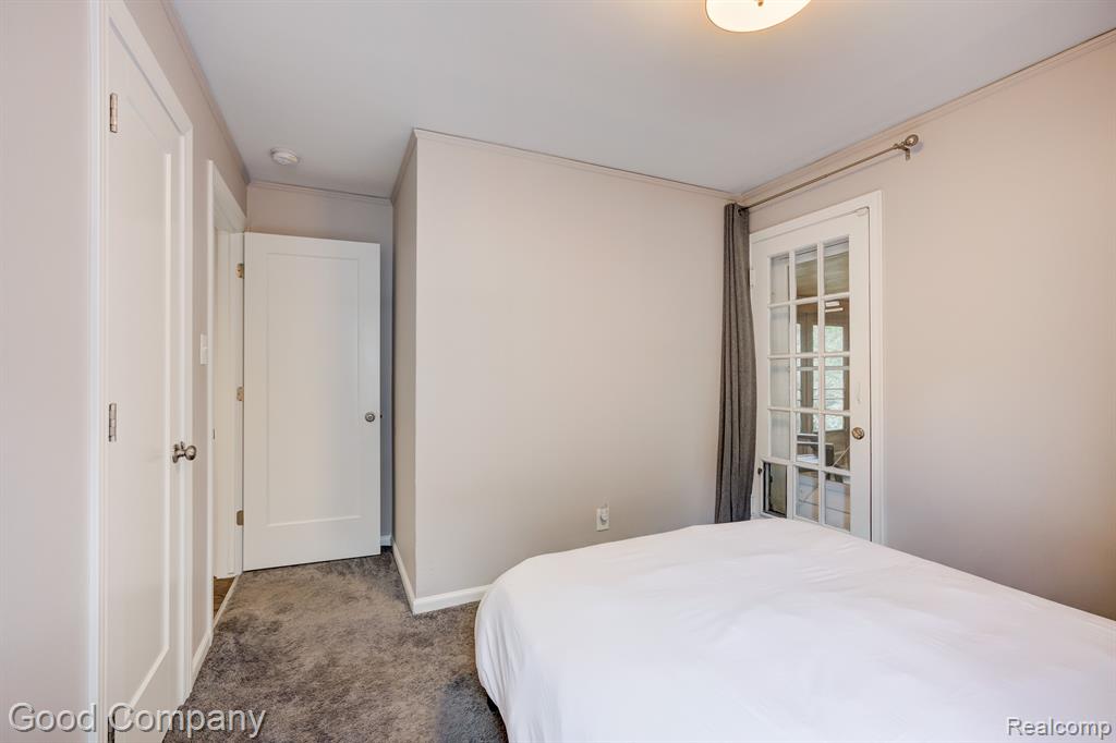 555 W BRECKENRIDGE Street, Ferndale, MI 48220 — Photo 44