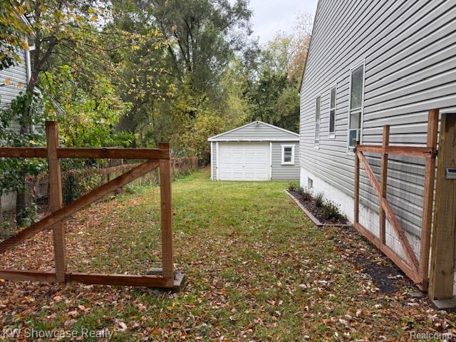 609 Elkinford Drive, White Lake, MI 48383 — Photo 2