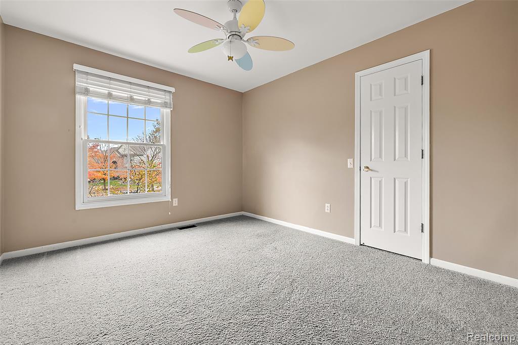 5699 Applegrove Drive, West Bloomfield, MI 48324 — Photo 22