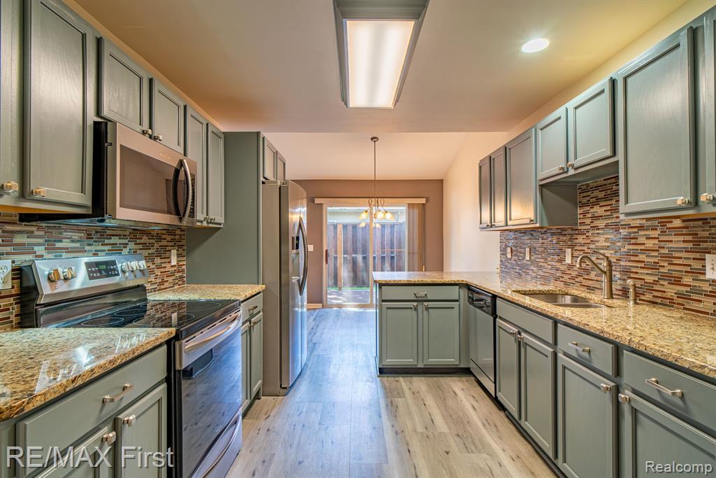 4158 RICHFIELD Drive, Sterling Heights, MI 48314 — Photo 19