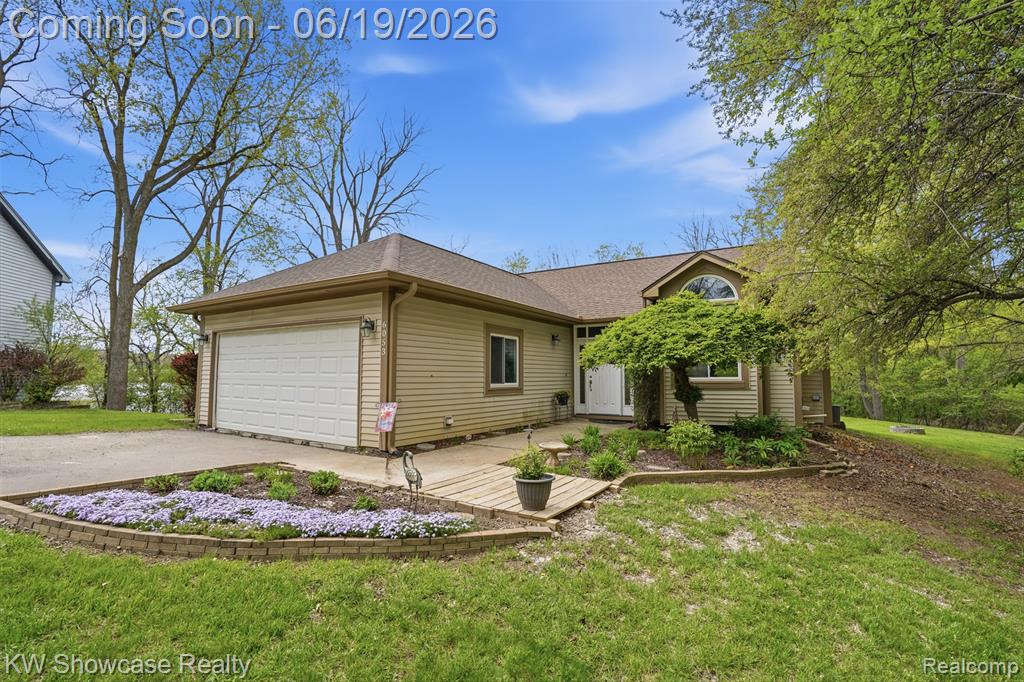 6053 N Bay, Clarkston, MI — Photo 39