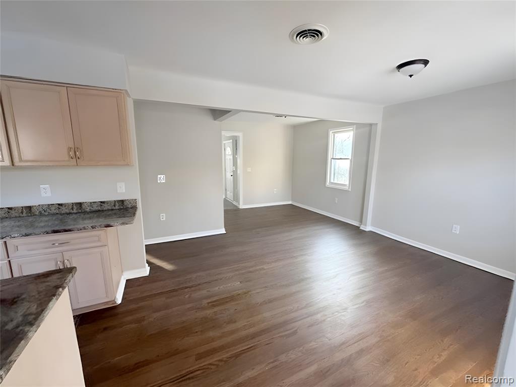 10426 Stark Road, Livonia, MI, 48150