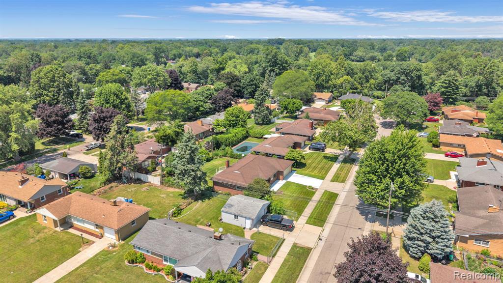 26327 Woodworth Circle, Dearborn Heights, MI 48127 — Photo 48