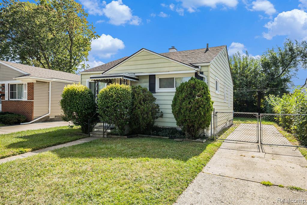 1212 E Rowland Avenue, Madison Heights, MI 48071 — Photo 4