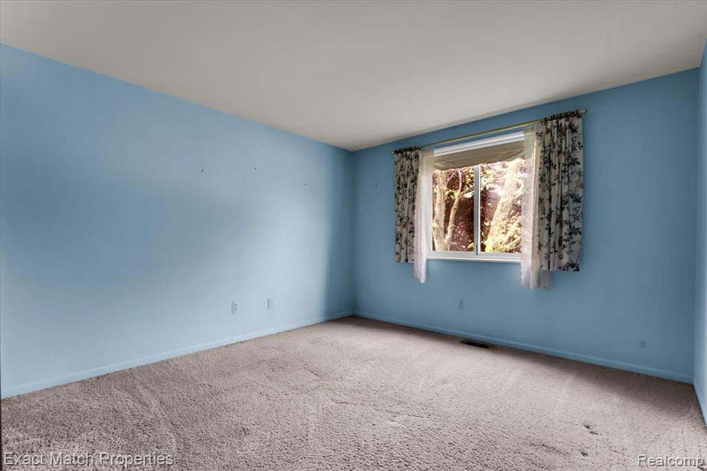 7186 Snow Apple Drive, Clarkston, MI — Photo 25