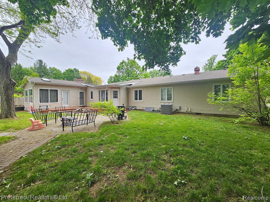 6120 SIERRA Pass, Flint, MI 48532 — Photo 3
