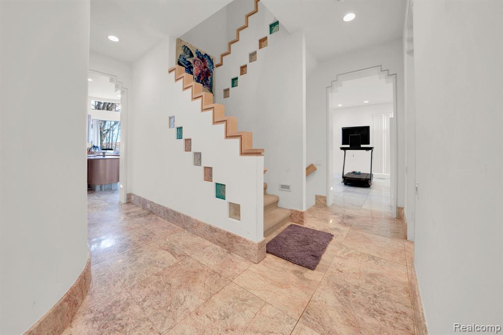 1744 Heron Ridge Drive, Bloomfield Hills, MI, 48302