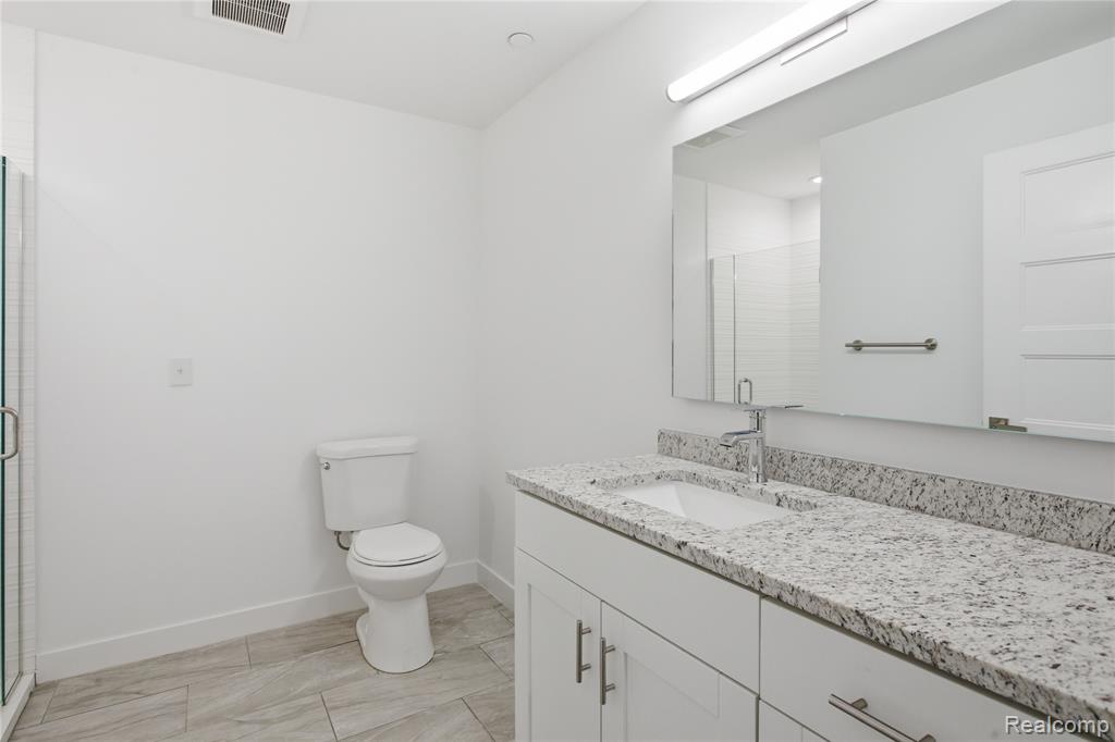 166 Oak Street, 309, Wyandotte, MI 48192 — Photo 19