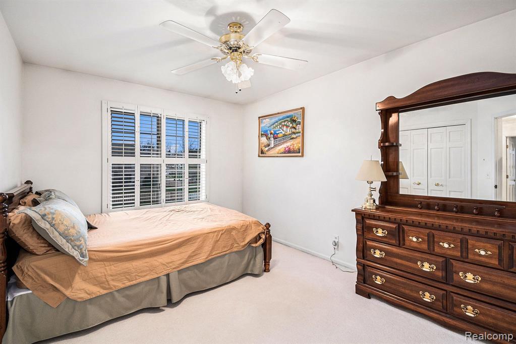 4600 WHITE TRILLIUM Drive S, Saginaw, MI 48603 — Photo 25