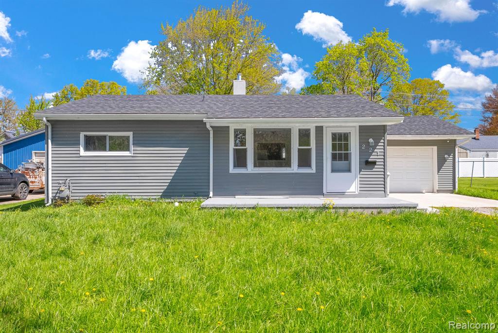 221 Guy Street, Yale, MI 48097