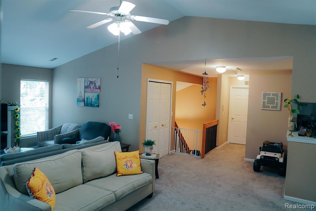 44840 MARIGOLD Drive, Sterling Heights, MI 48314 — Photo 9