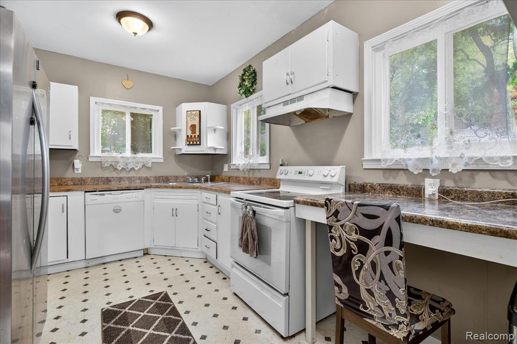 808 Marquette Street, Flint, MI 48504 — Photo 11