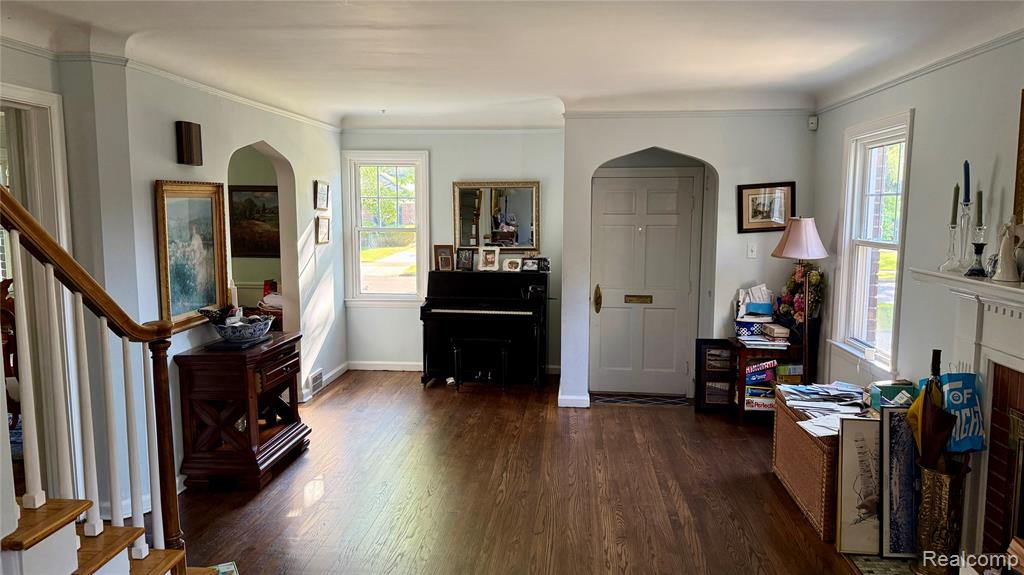 889 Rivard Boulevard, Grosse Pointe, MI 48230 — Photo 2
