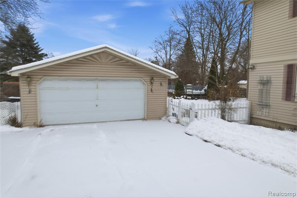 863 Sylvanwood Drive, Troy, MI 48085 — Photo 3