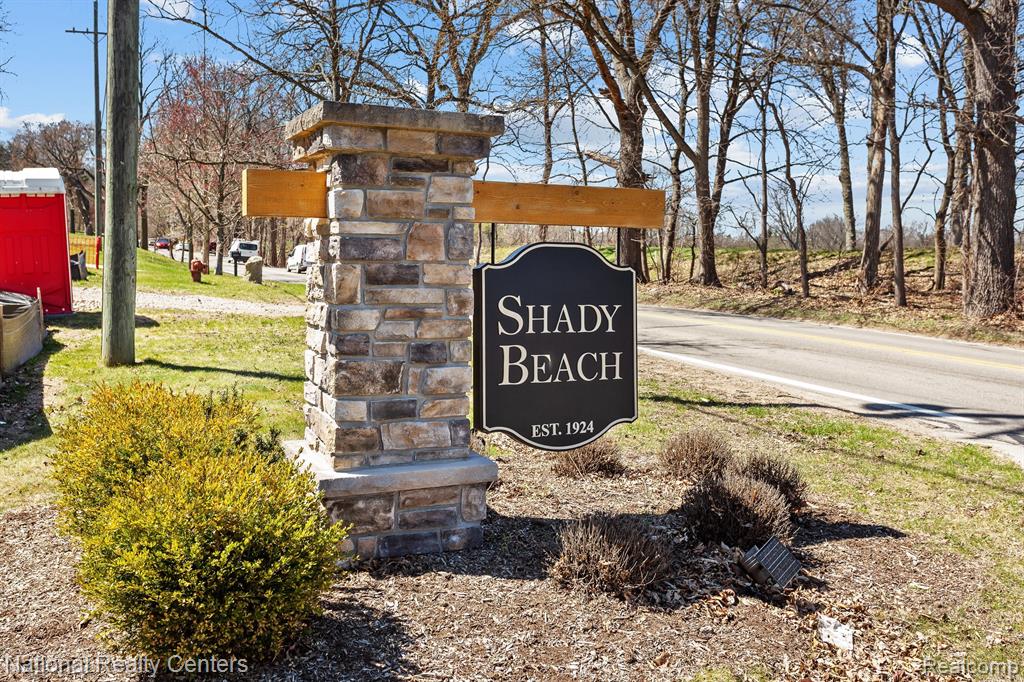 3706 Lakeview Boulevard, Orchard Lake Village, MI 48324 — Photo 51