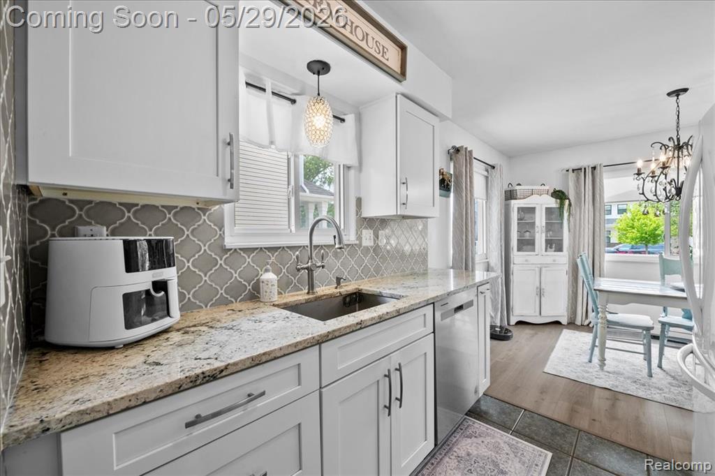 2393 Beverly Boulevard, Berkley, MI 48072 — Photo 11