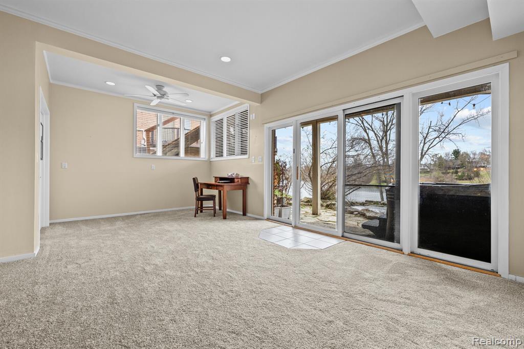 10785 Oxbow Lakeshore Drive, White Lake, MI — Photo 38
