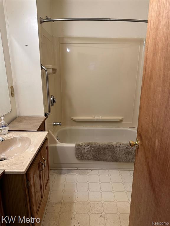 1436 HARTWIG Drive, Troy, MI 48085 — Photo 6