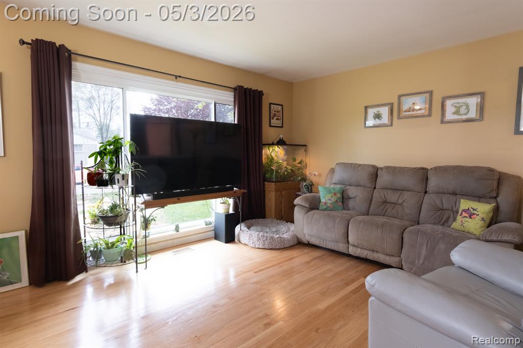 27604 Rialto Street, Madison Heights, MI 48071 — Photo 6