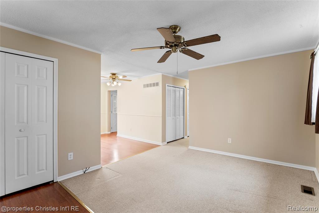 8834 Janis Street, Shelby Twp, MI 48317 — Photo 6